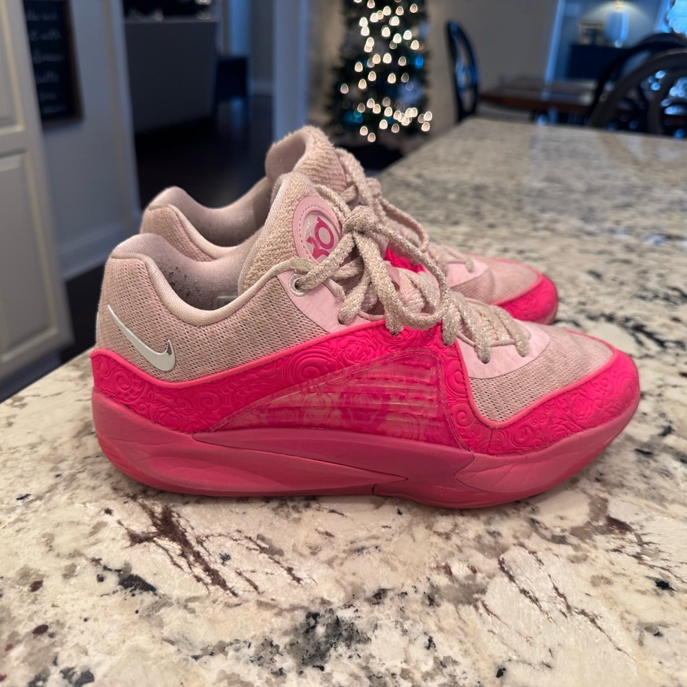 Nike KD 16 Aunt Pearl Pink size 7 MEN’S BASKETBALL SHOES